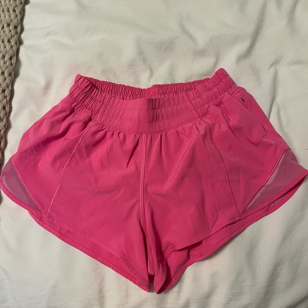 Lululemon Hotty Hot Shorts 2.5”